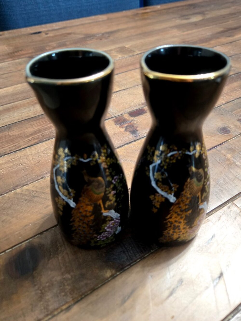 VTG Signed Kutani Japanese Sake Bottle Carafe Pair Peacock Black Gold 5 25In